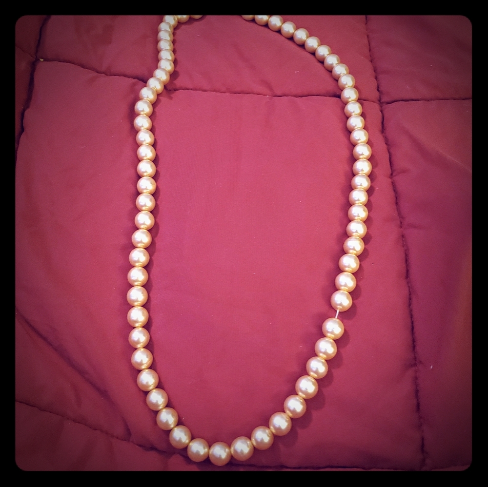 Vintage Accessocraft pearls